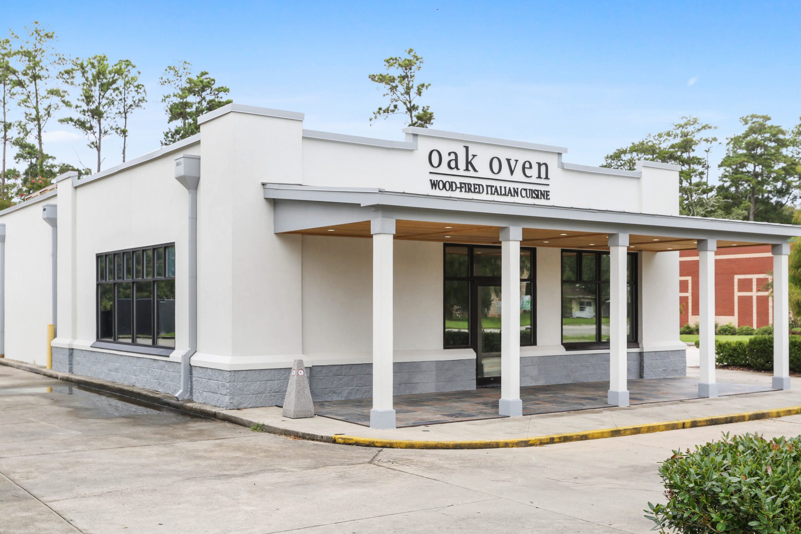 Exterior of Oak Oven restaurant designed and build by DMG commercial construction division